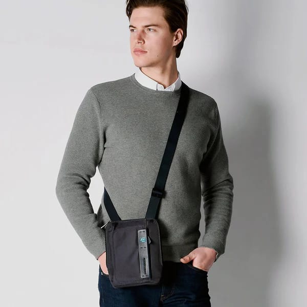 Borsello organizzato con scomparto porta iPad®mini Piquadro CHEVN - immagine 3